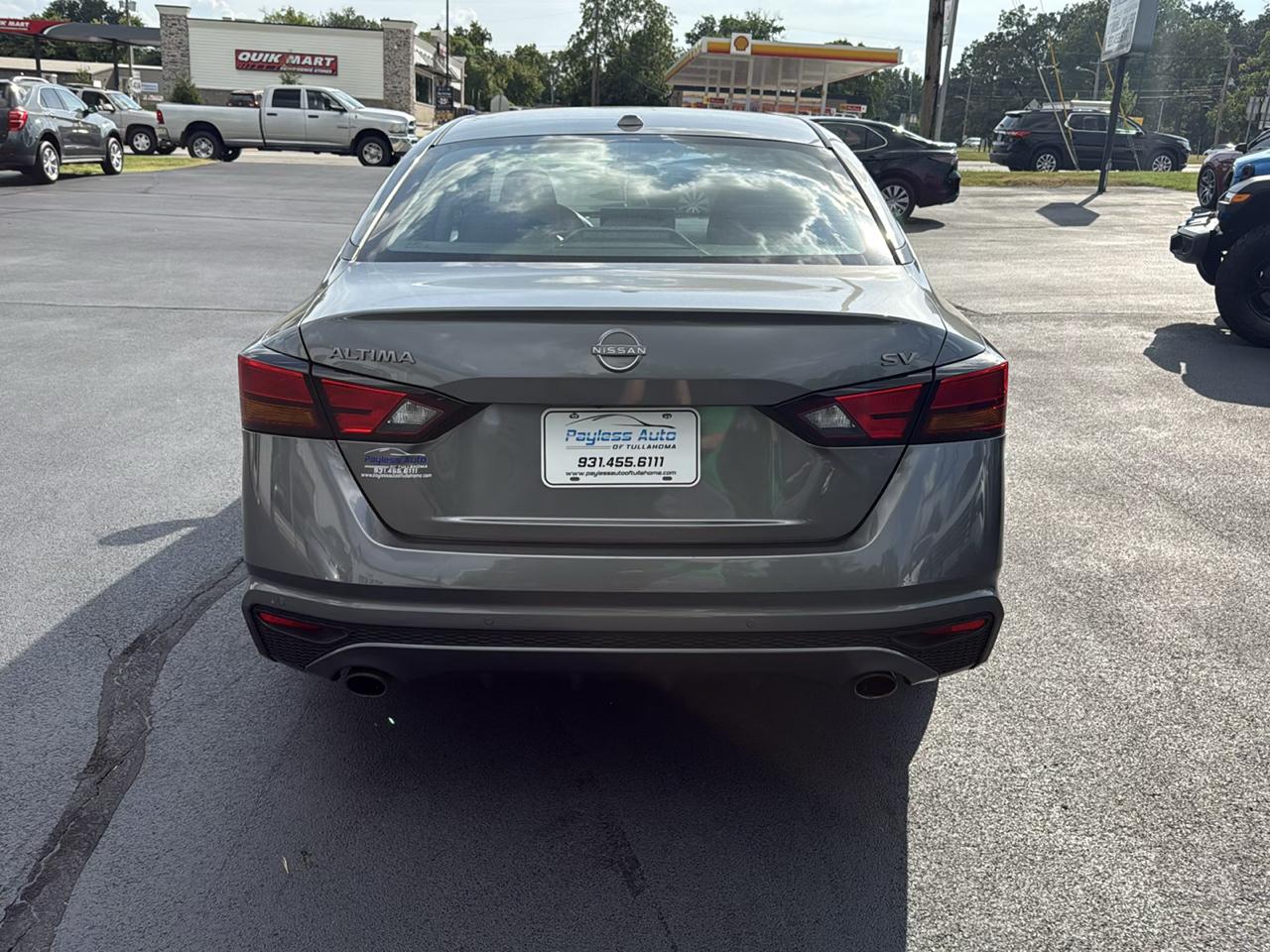 Nissan Altima  2023