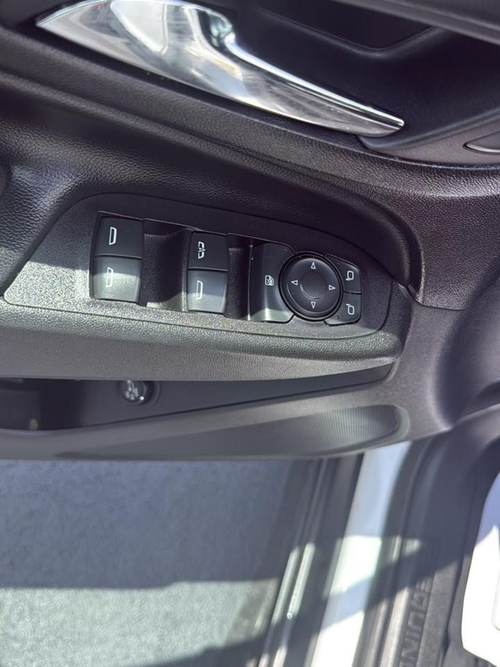 Chevrolet Equinox  2020