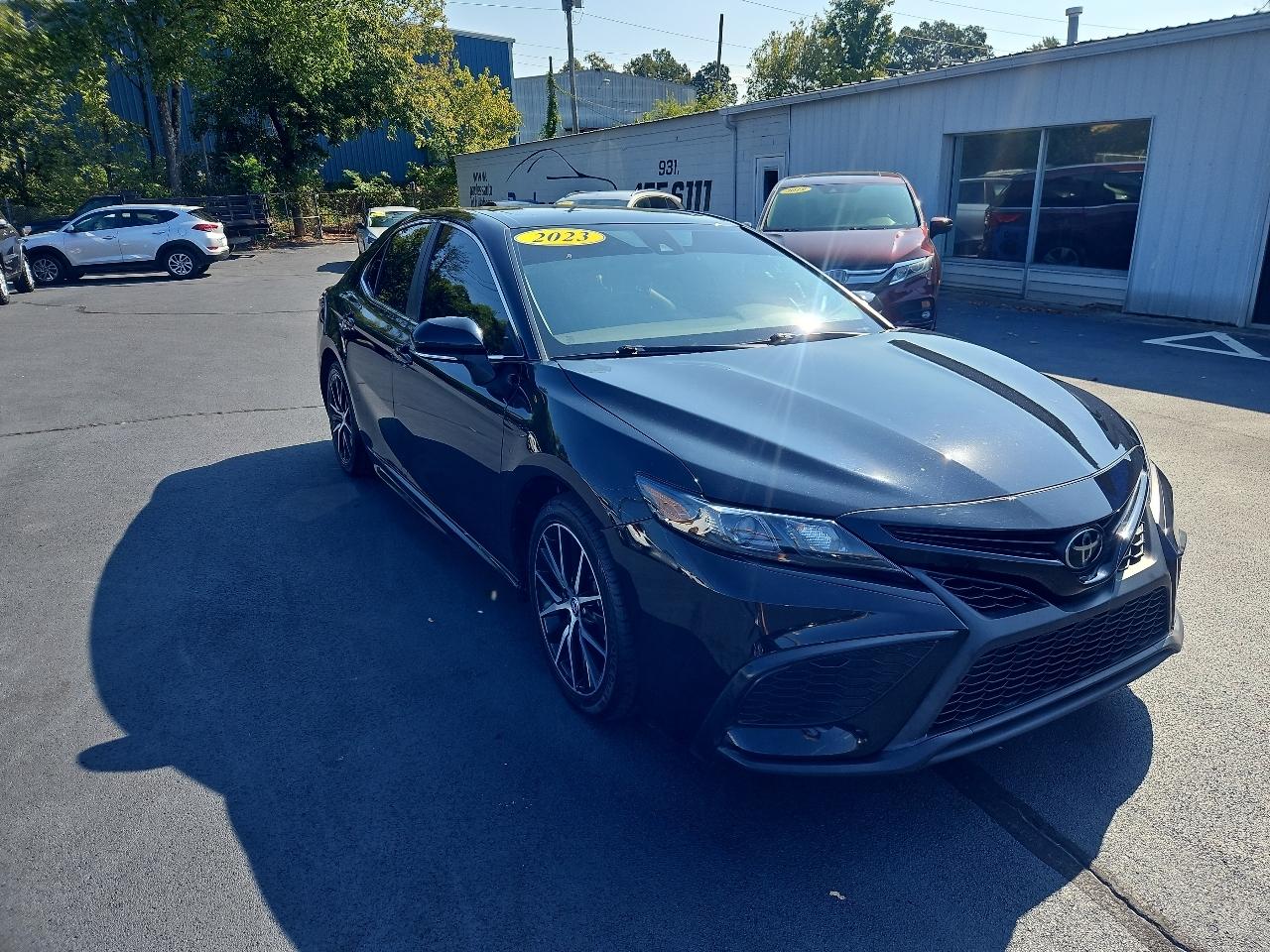 Toyota Camry  2023