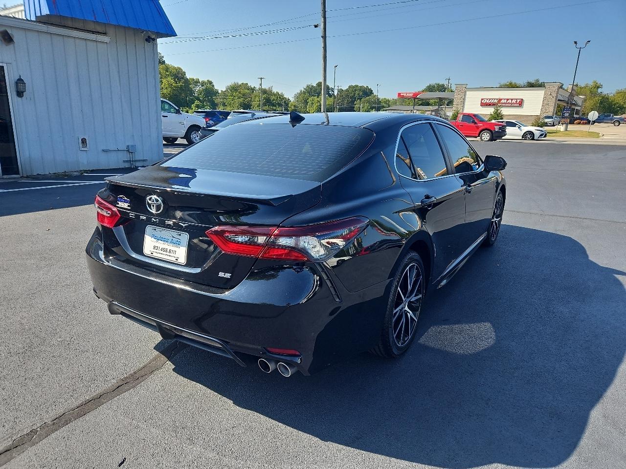 Toyota Camry  2023