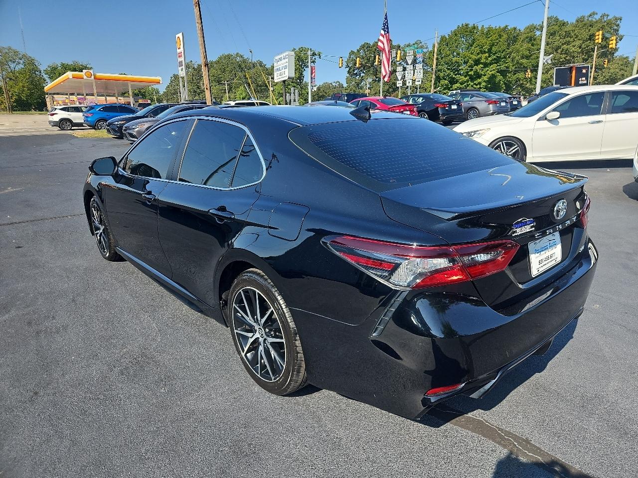 Toyota Camry  2023