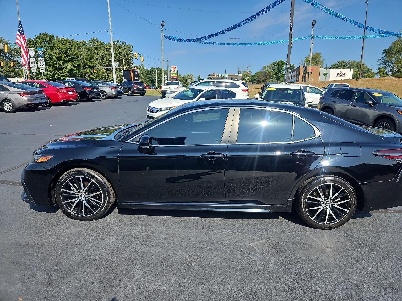 Toyota Camry  2023