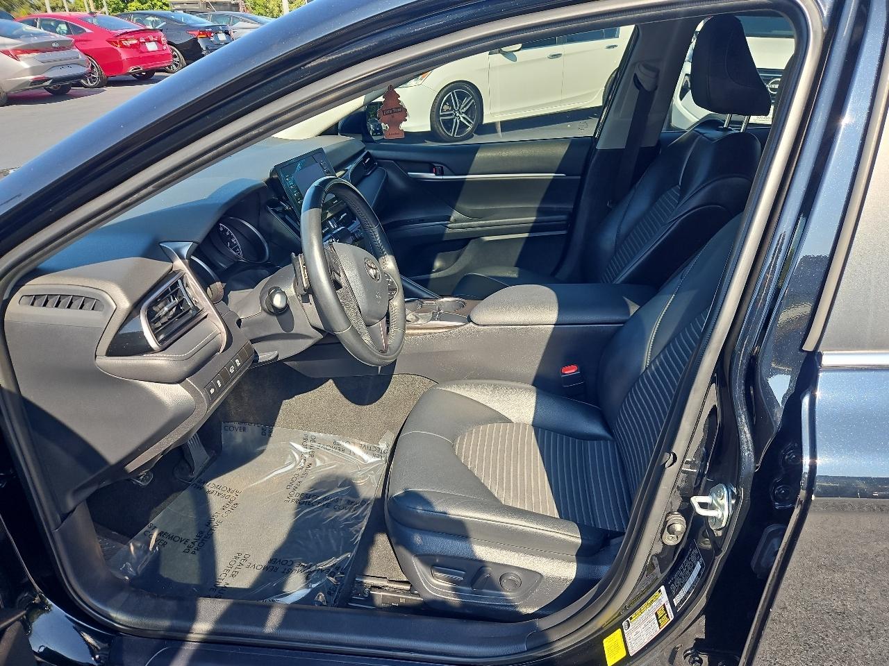 Toyota Camry  2023