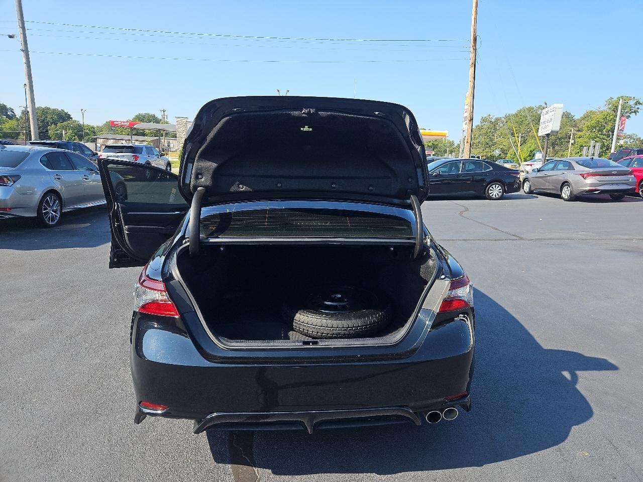 Toyota Camry  2023