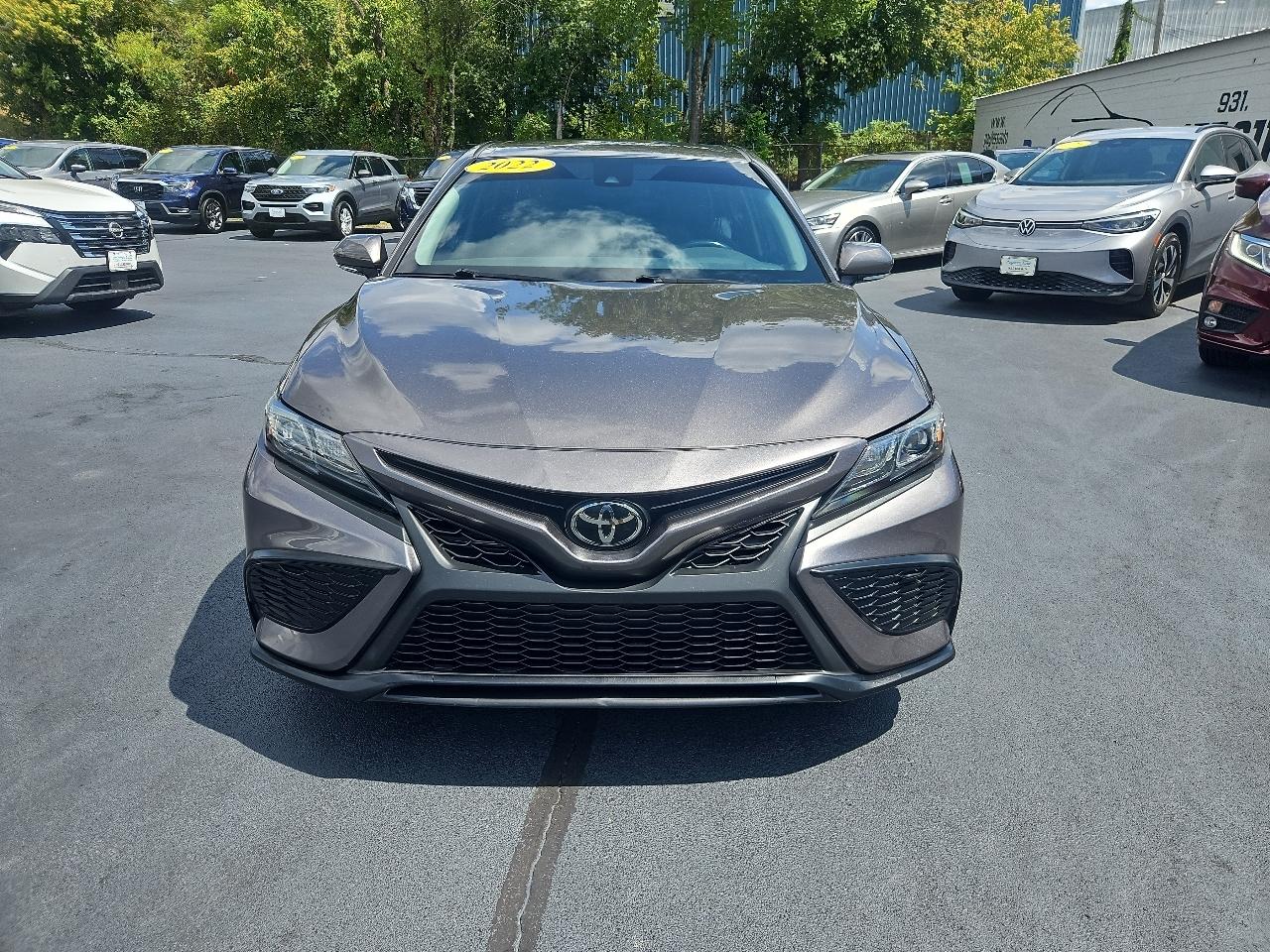 Toyota Camry  2022