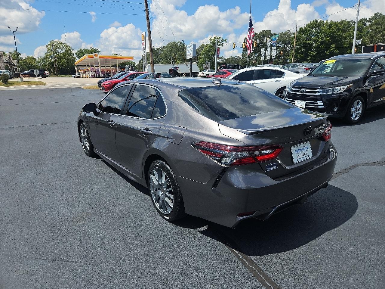 Toyota Camry  2022