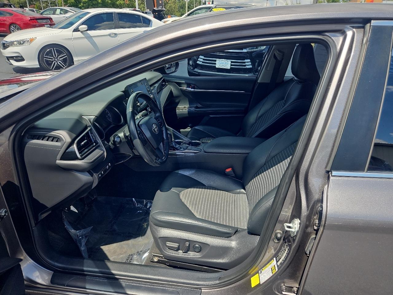 Toyota Camry  2022