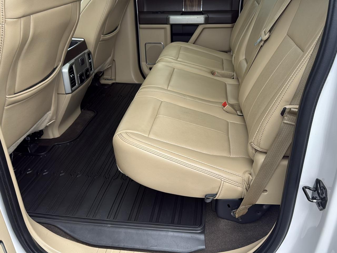 Ford F-150 photo 14