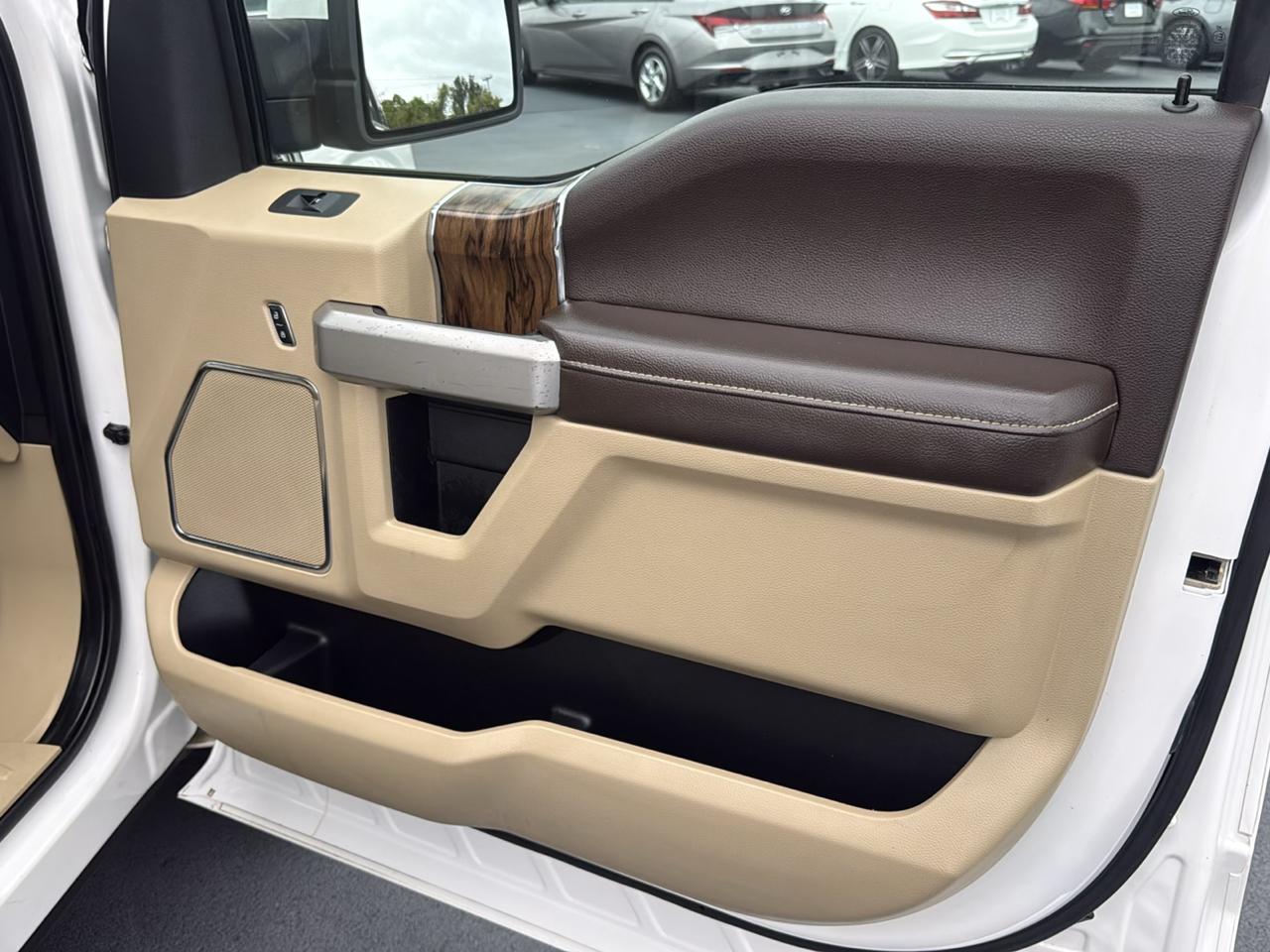 Ford F-150 photo 24