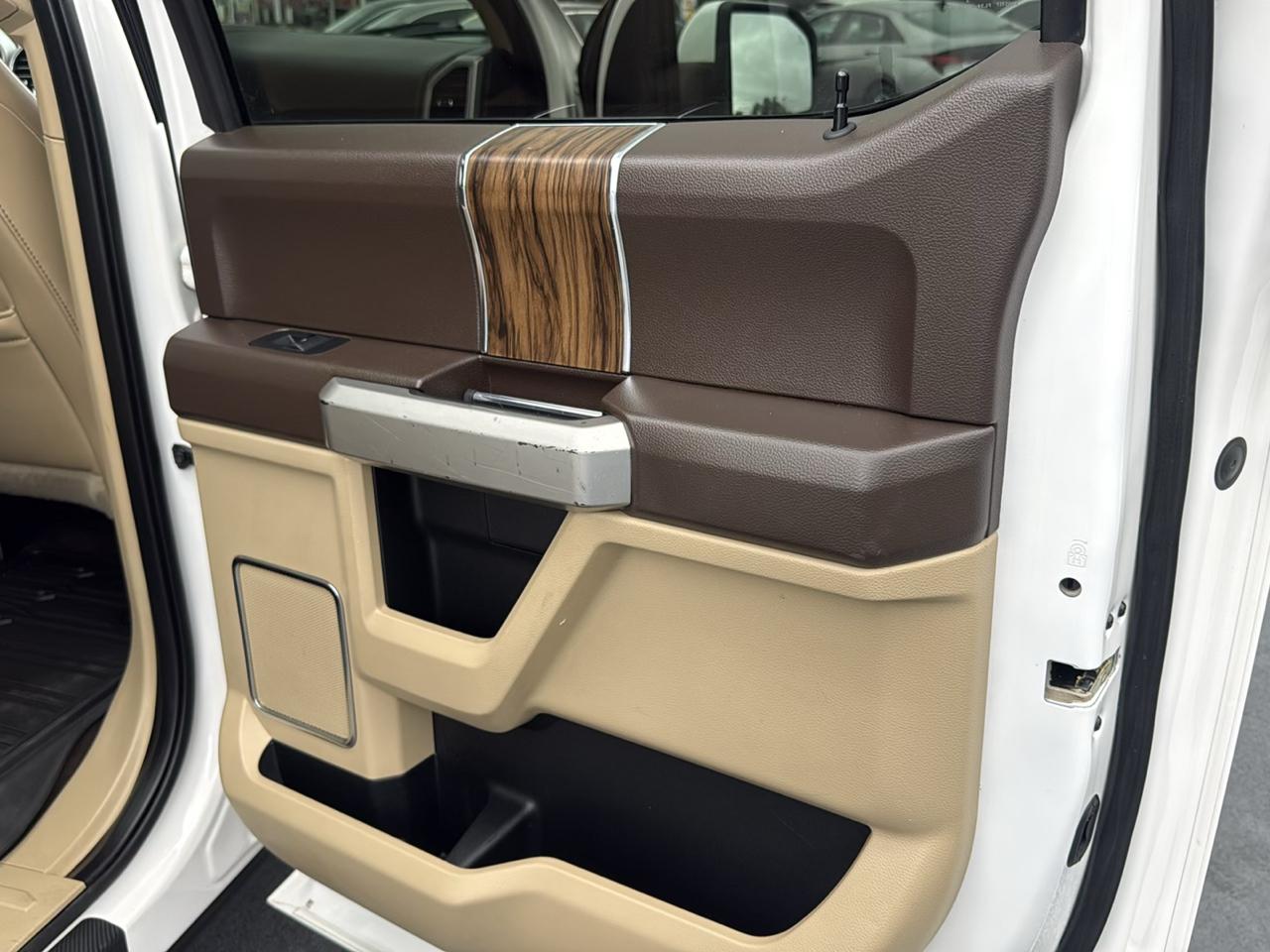 Ford F-150 photo 26