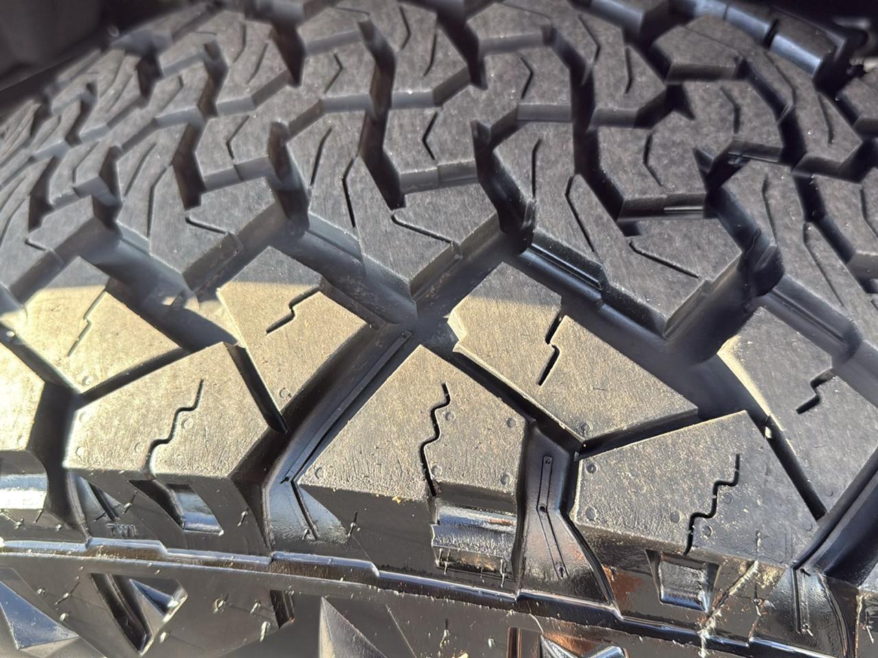 Toyota Tacoma photo 27
