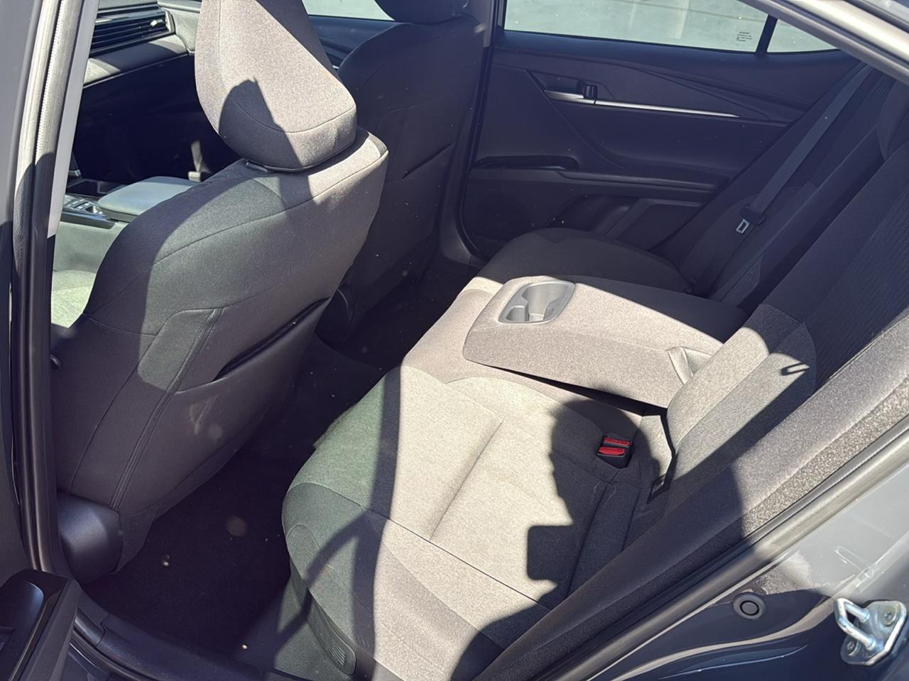 Toyota Camry Hybrid  2025