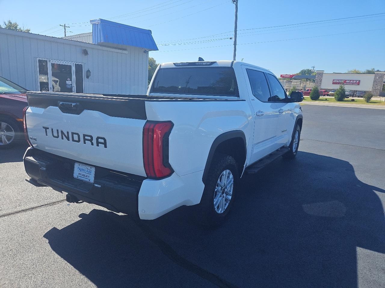 Toyota Tundra  2023