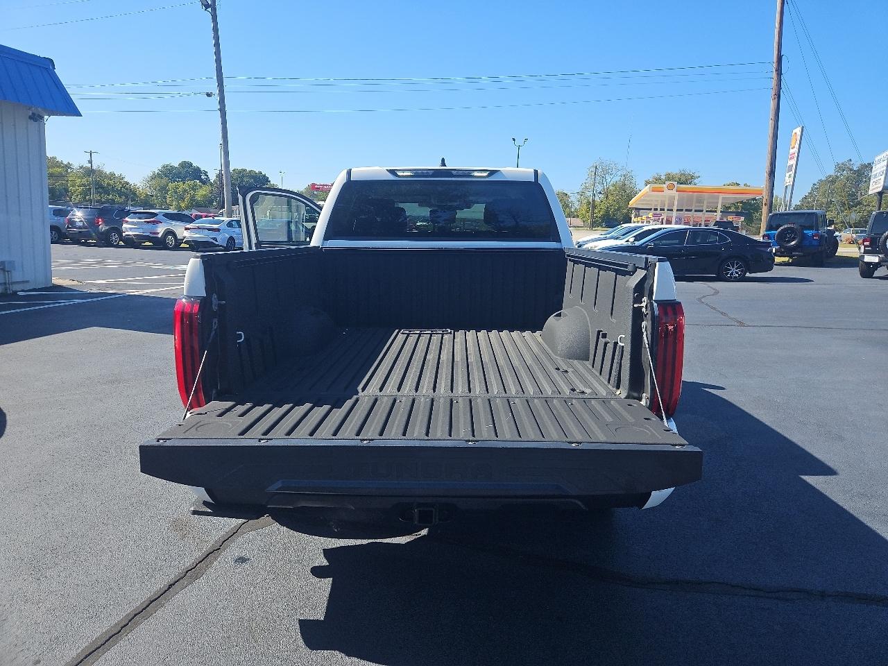 Toyota Tundra  2023