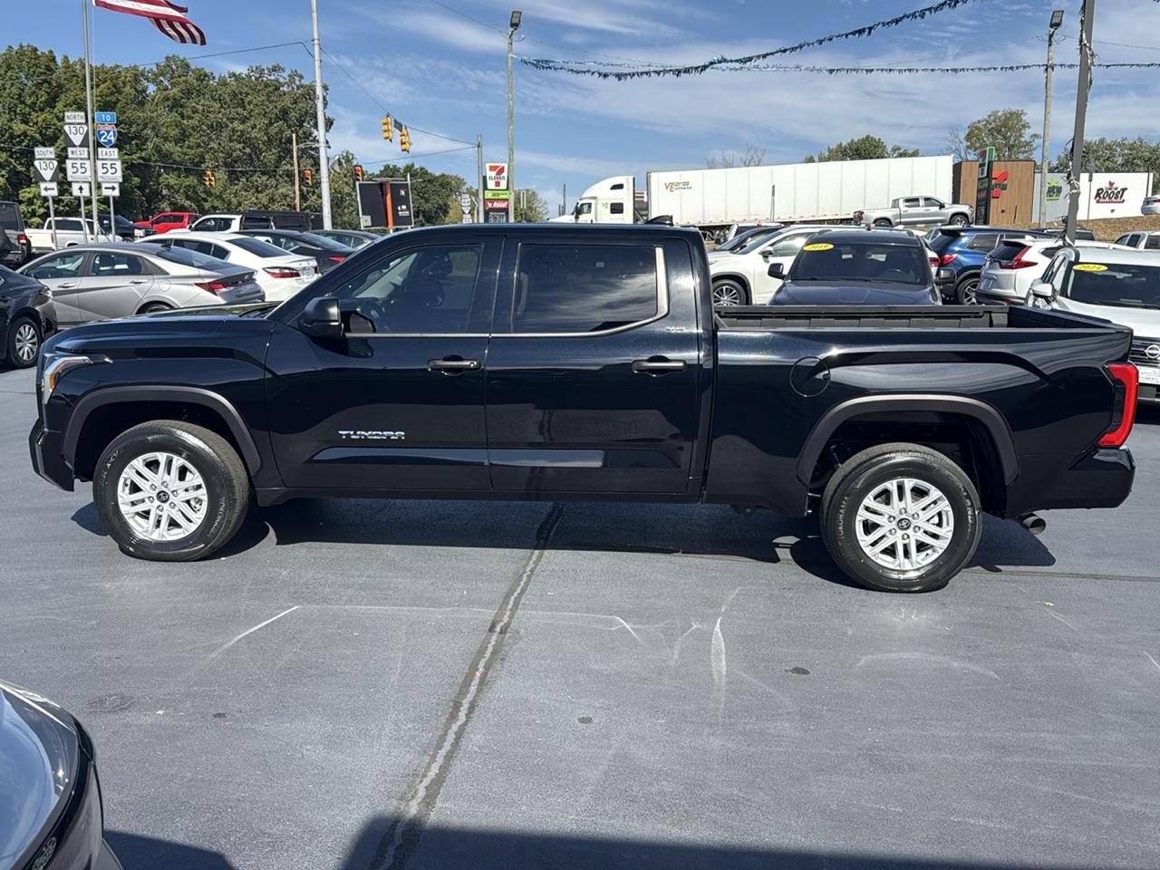Toyota Tundra photo 8