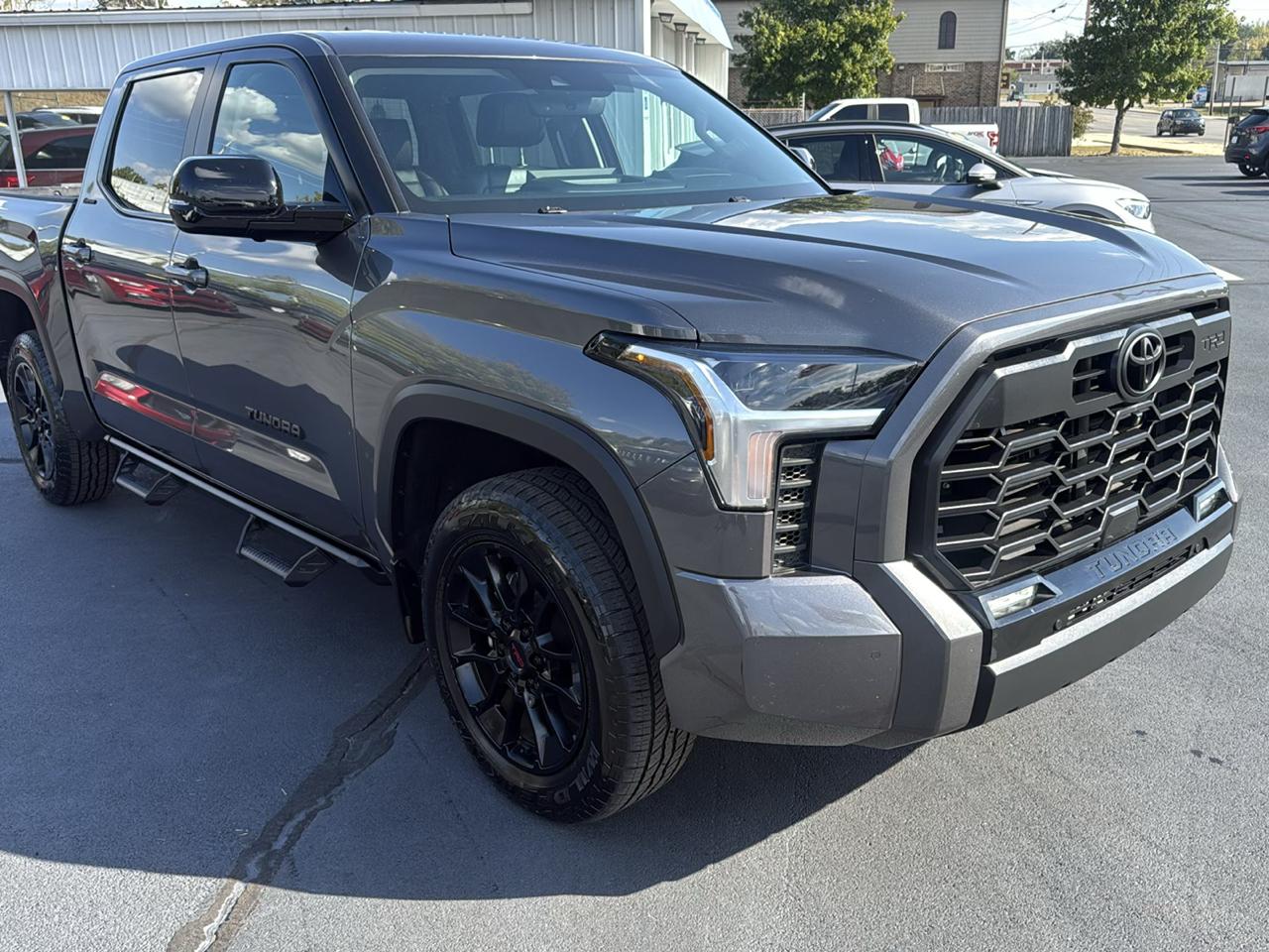 Toyota Tundra photo 8