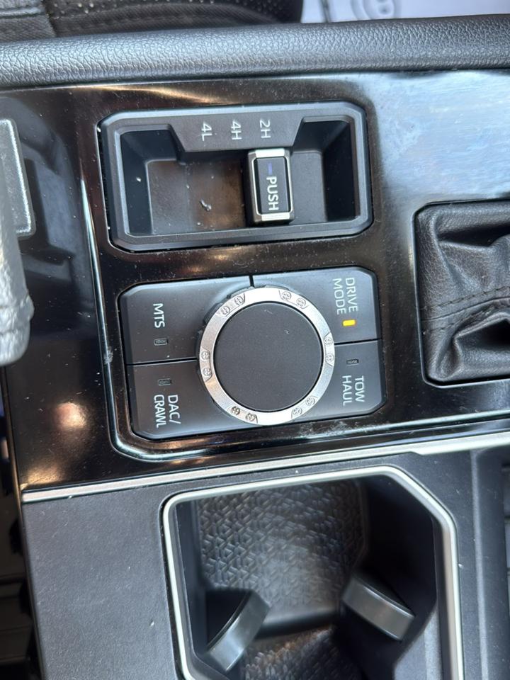 Toyota Tundra photo 18