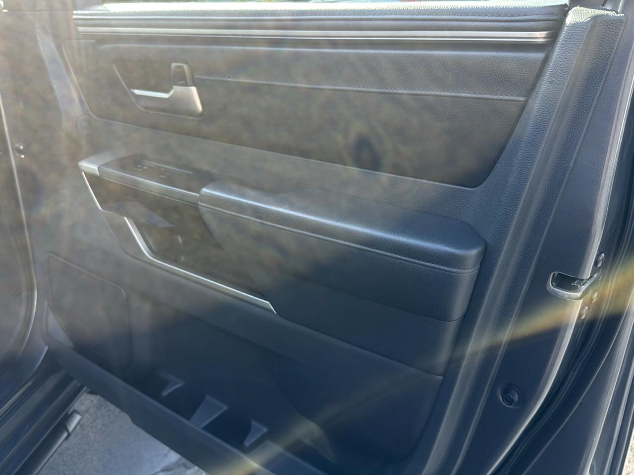 Toyota Tundra photo 24