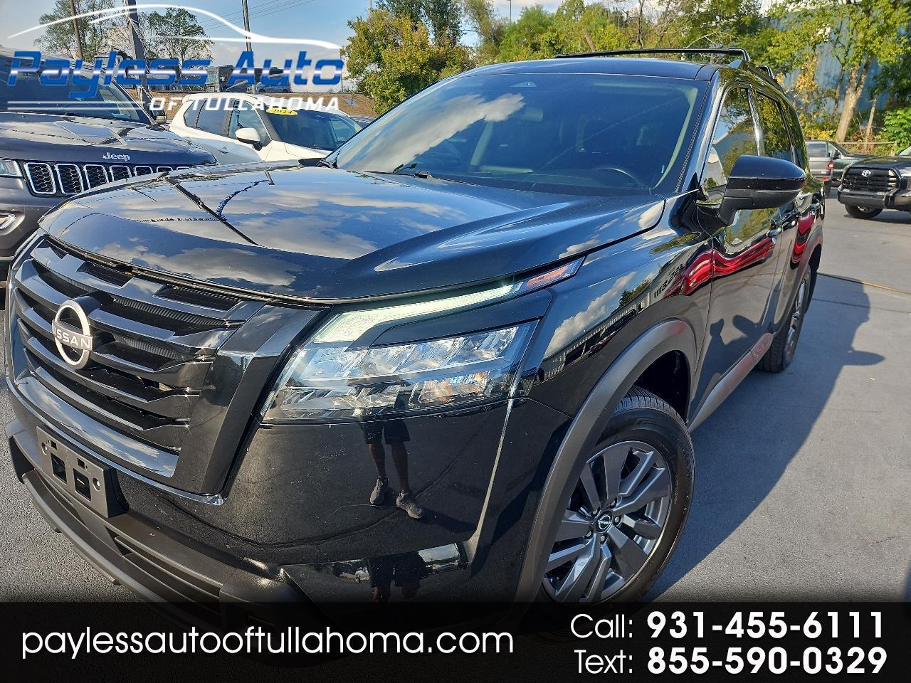 2024 Nissan Pathfinder SV