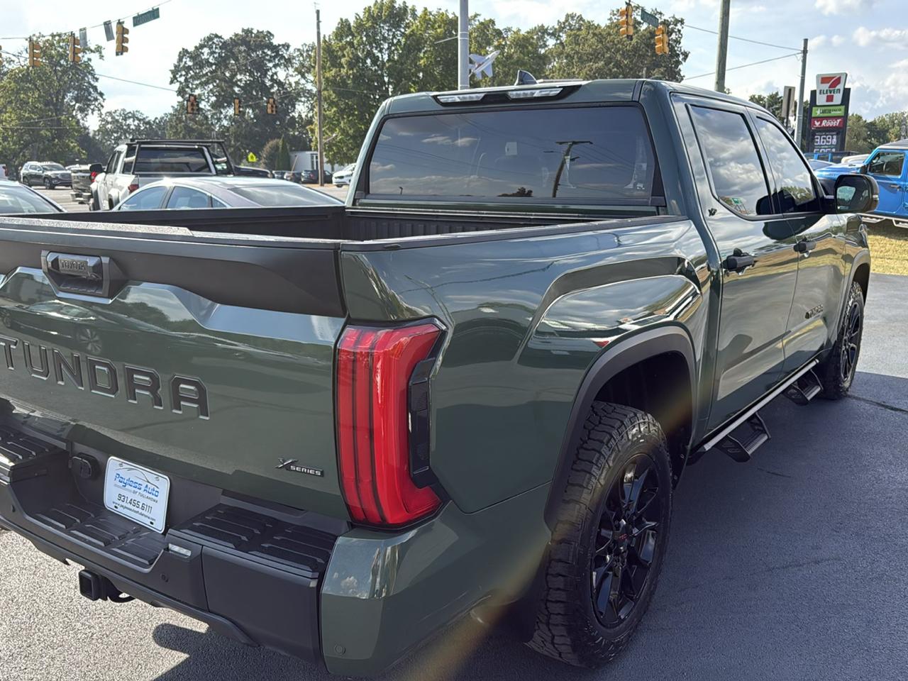 Toyota Tundra  2023