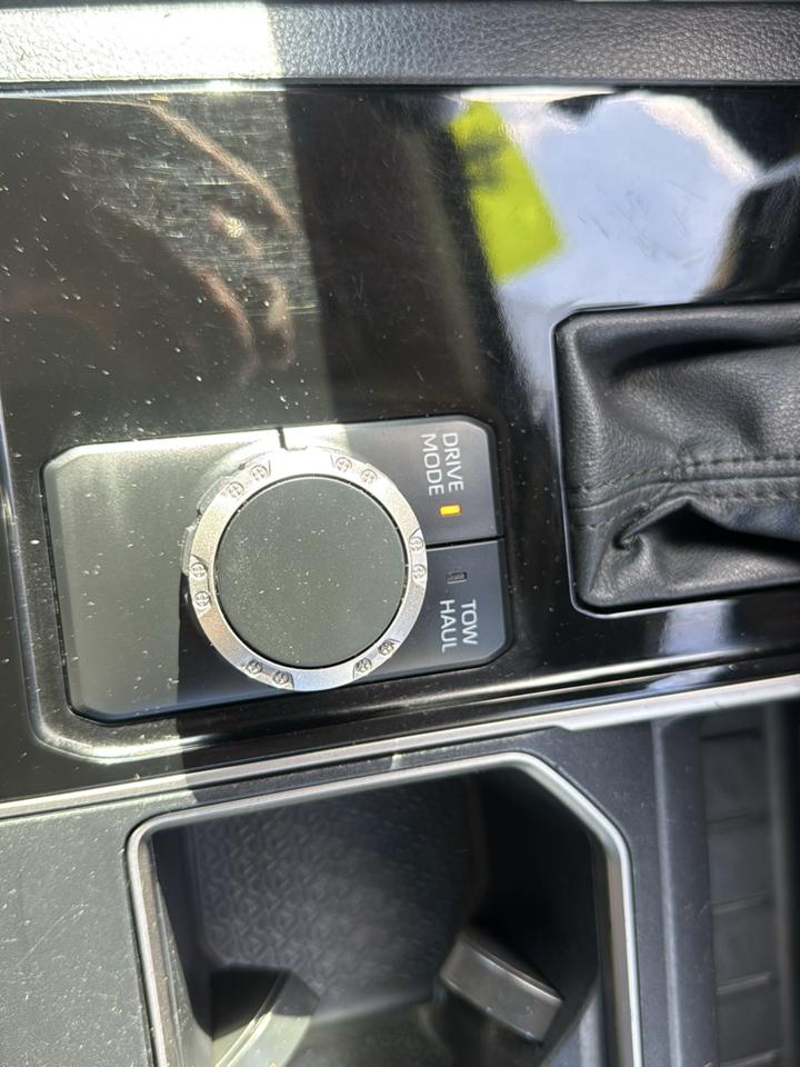 Toyota Tundra  2023