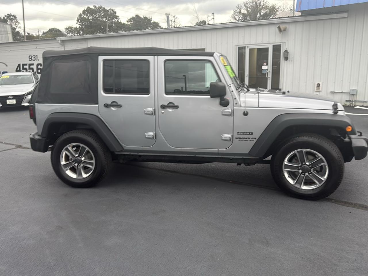 Jeep Wrangler  2017