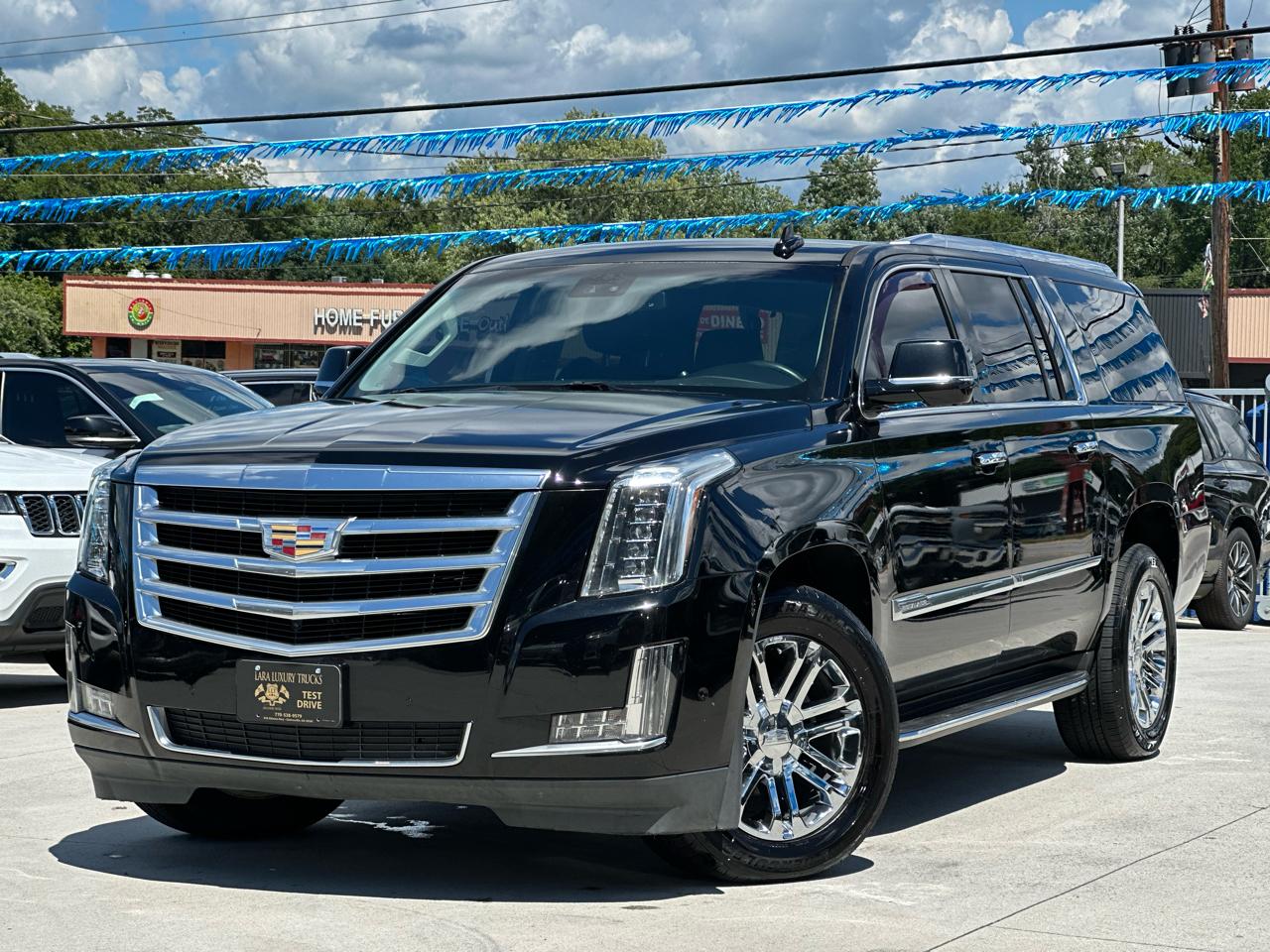 Cadillac Escalade ESV Standard 4WD 2017