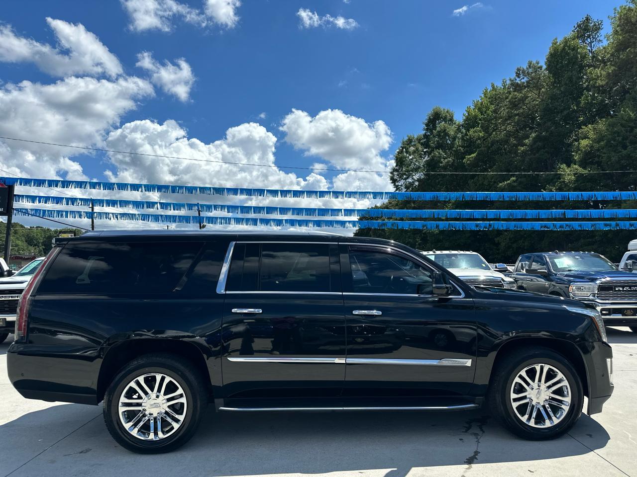 Cadillac Escalade ESV Standard 4WD 2017
