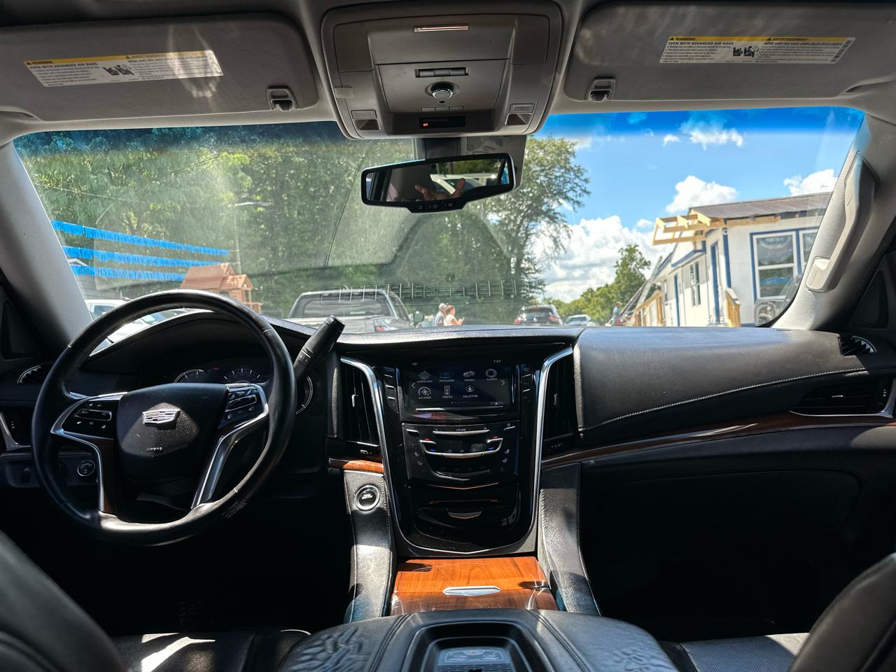 Cadillac Escalade ESV Standard 4WD 2017