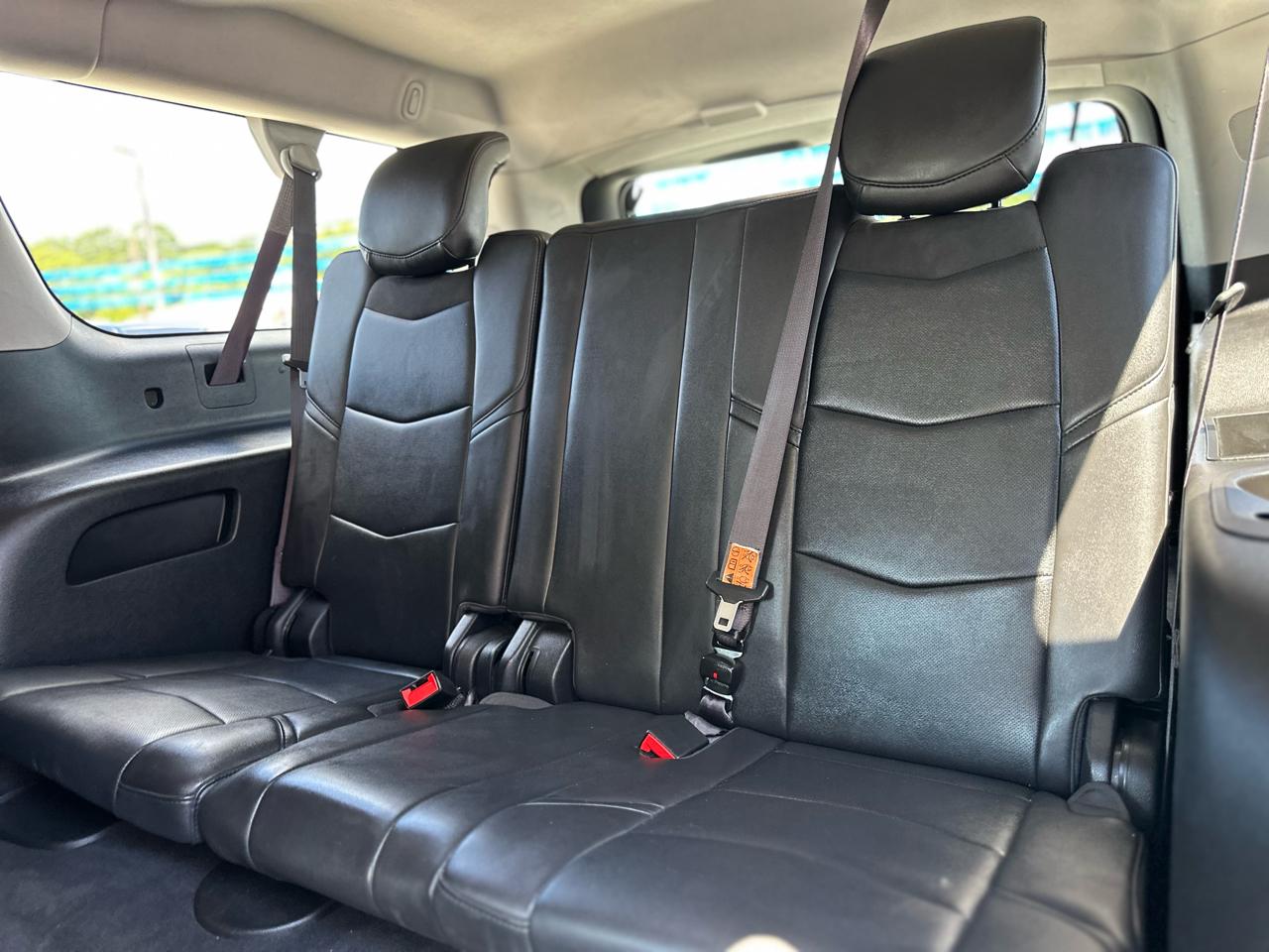 Cadillac Escalade ESV Standard 4WD 2017