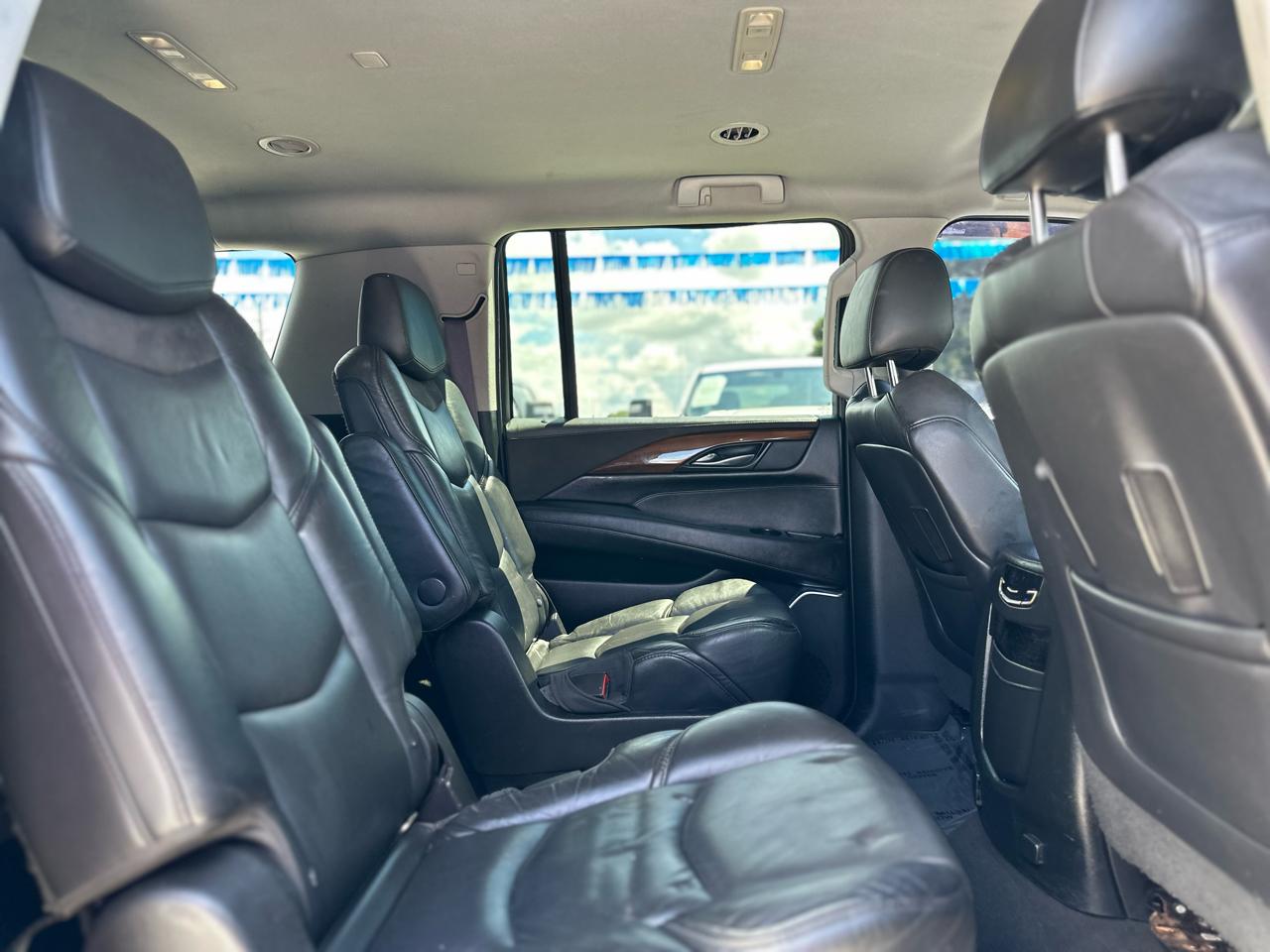 Cadillac Escalade ESV Standard 4WD 2017