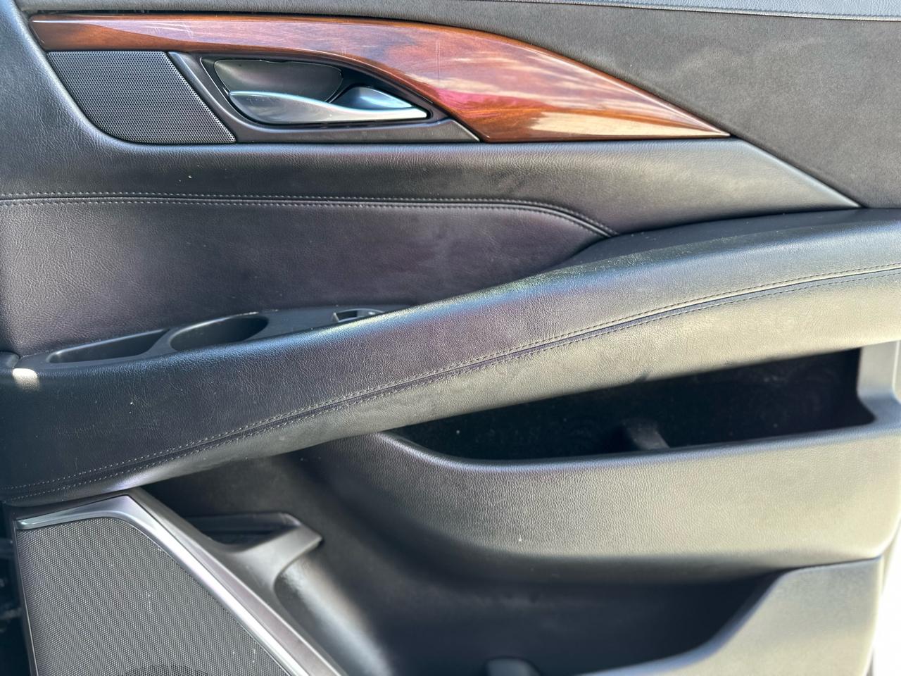 Cadillac Escalade ESV Standard 4WD 2017