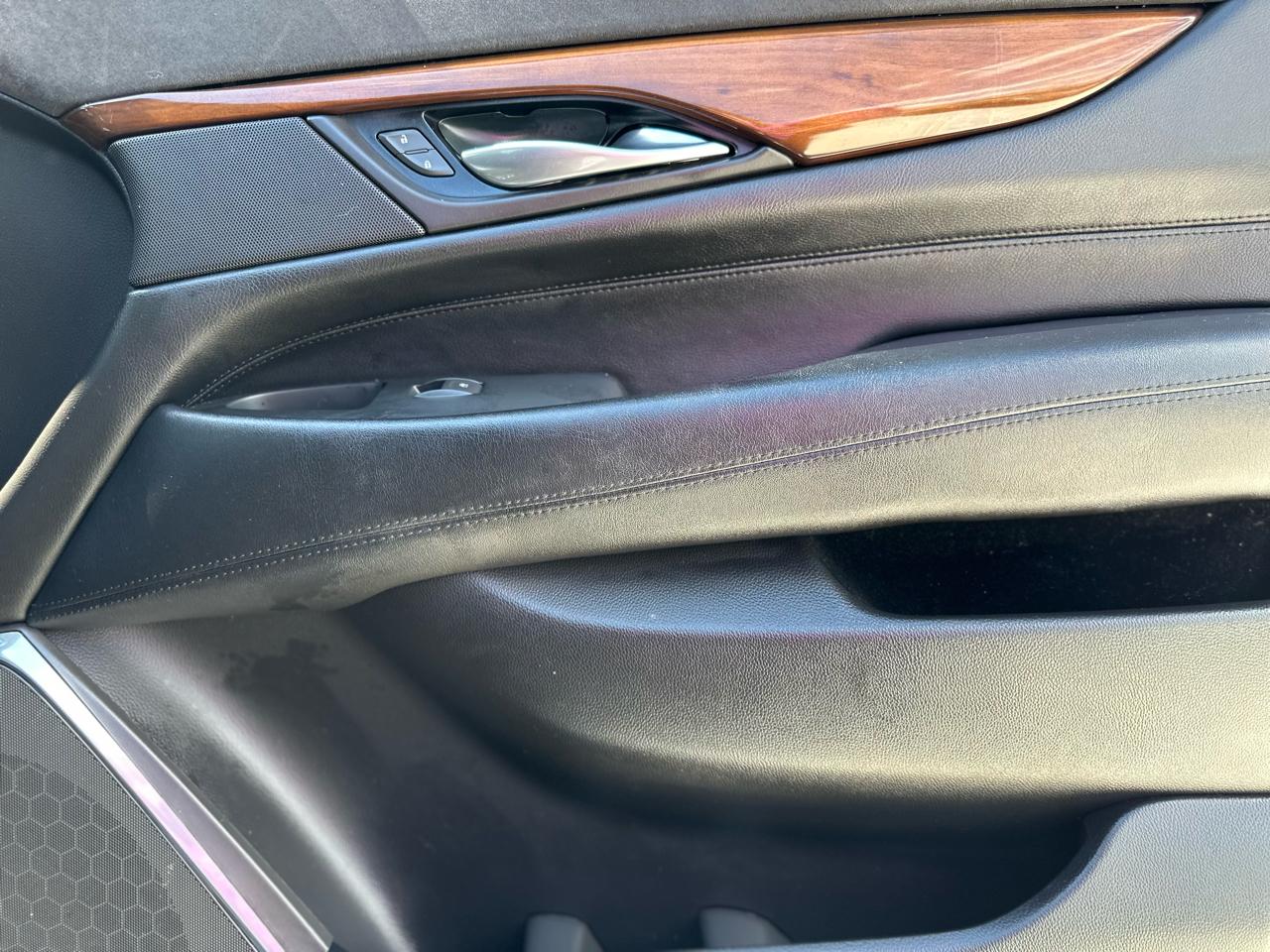 Cadillac Escalade ESV Standard 4WD 2017