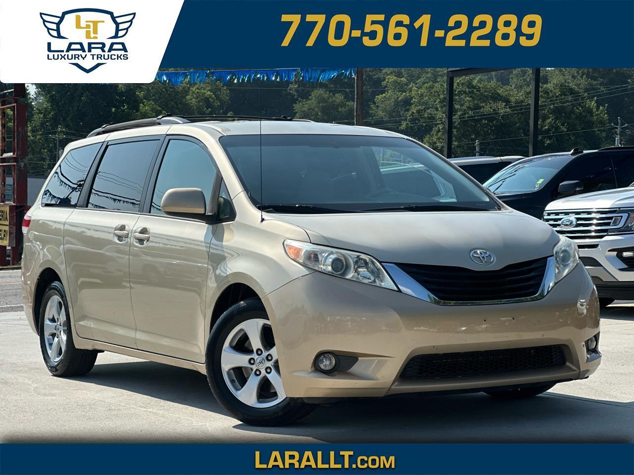 Toyota Sienna LE FWD 8-Passenger V6 2014