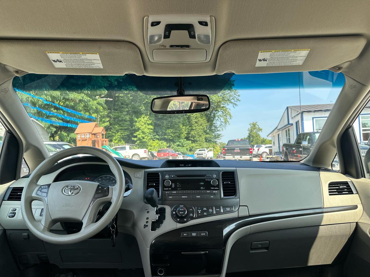 Toyota Sienna LE FWD 8-Passenger V6 2014