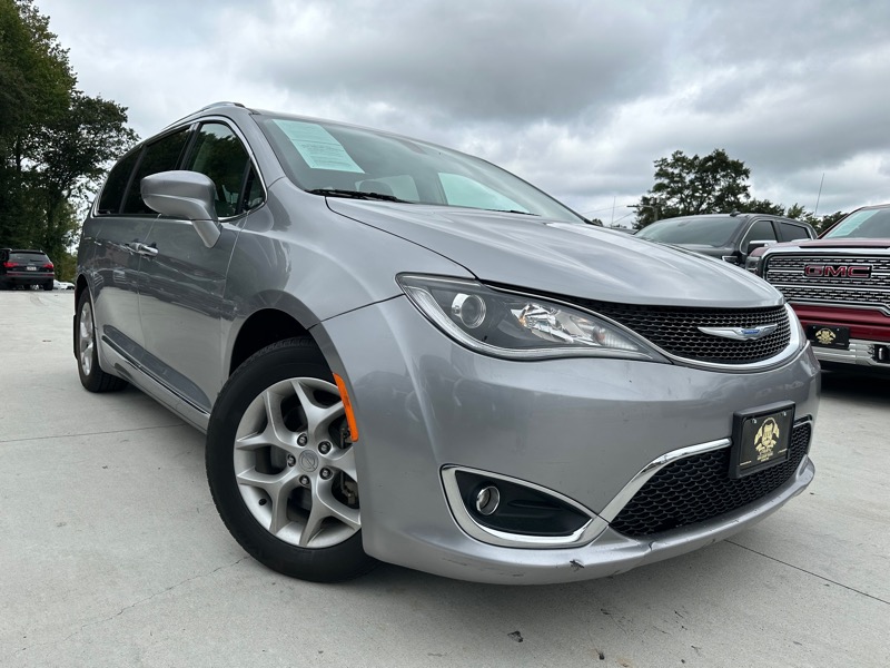 2018 Chrysler Pacifica Touring-L