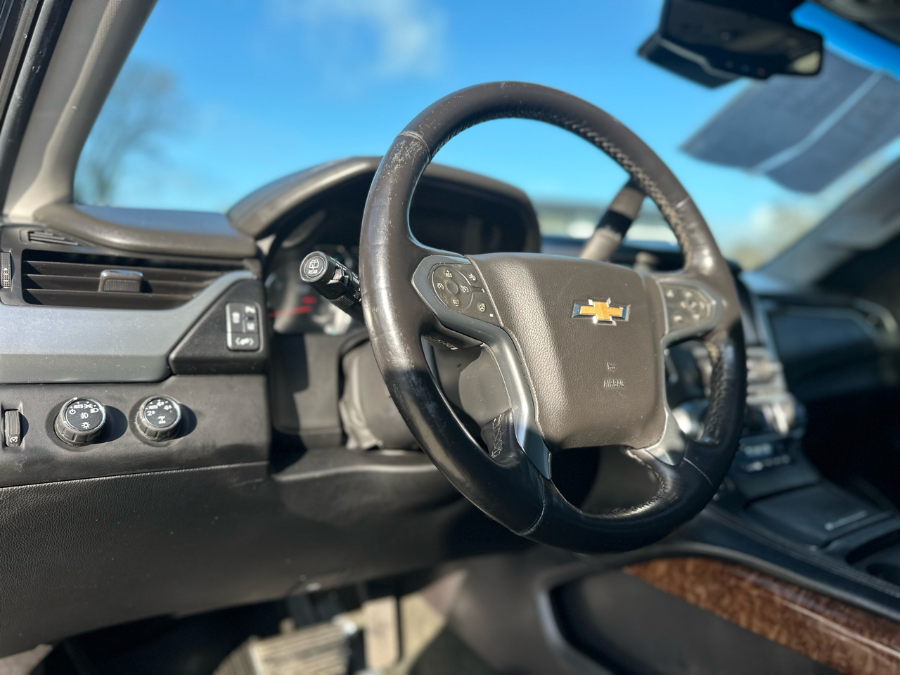 Chevrolet Suburban LTZ 1500 4WD 2015