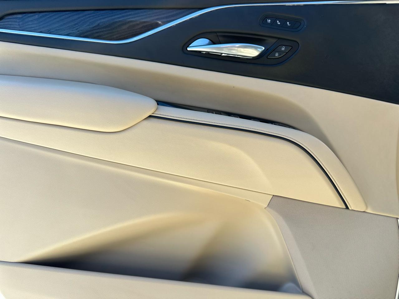 Cadillac Escalade ESV Premium Luxury 4WD 2021