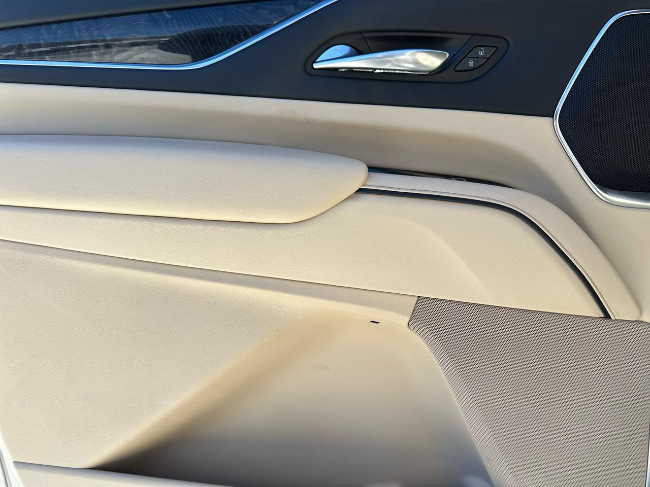 Cadillac Escalade ESV Premium Luxury 4WD 2021