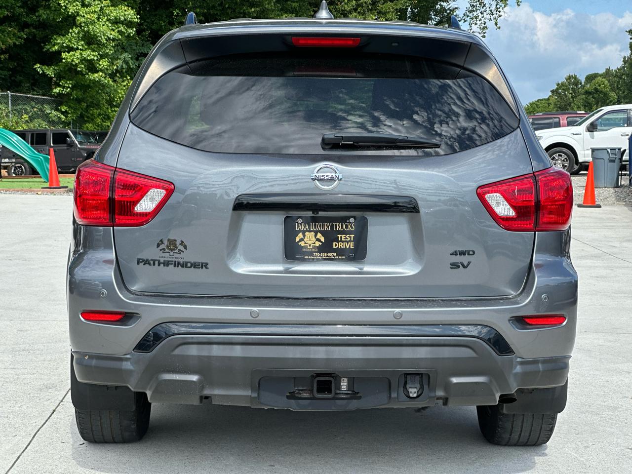 Nissan Pathfinder SV 4WD 2020