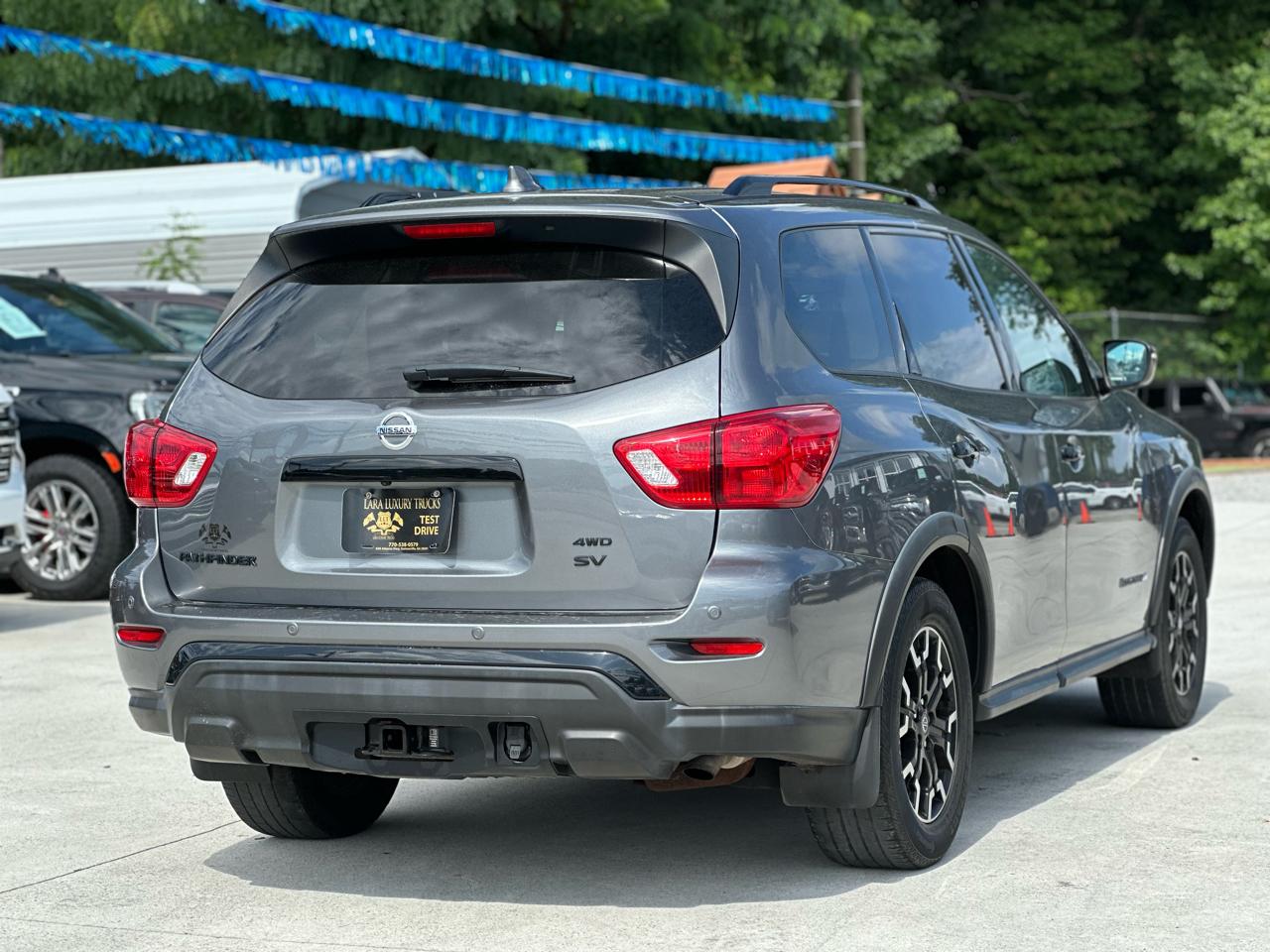 Nissan Pathfinder SV 4WD 2020