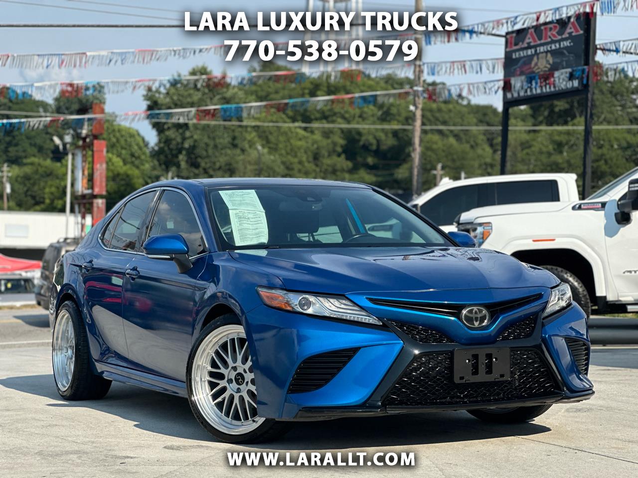 2019 Toyota Camry XSE's photo