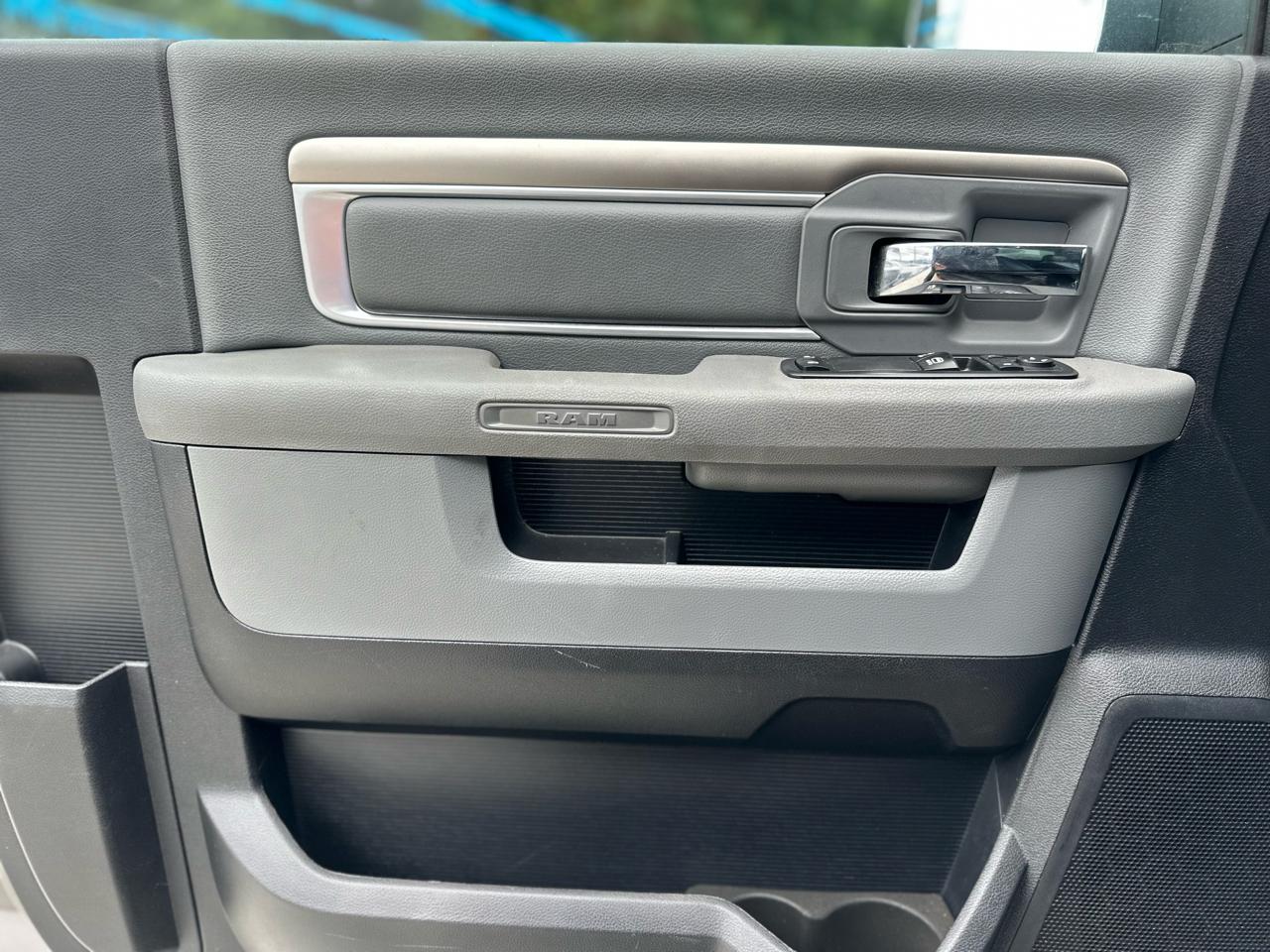 RAM 1500 Tradesman Regular Cab SWB 2WD 2015