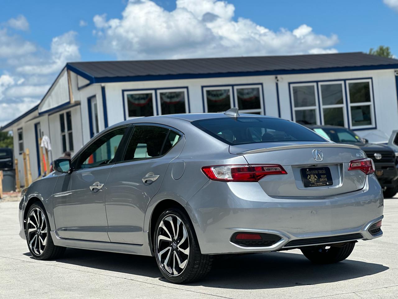 Acura ILX 8-Spd AT w/ Premium & A-SPEC Packages 2017
