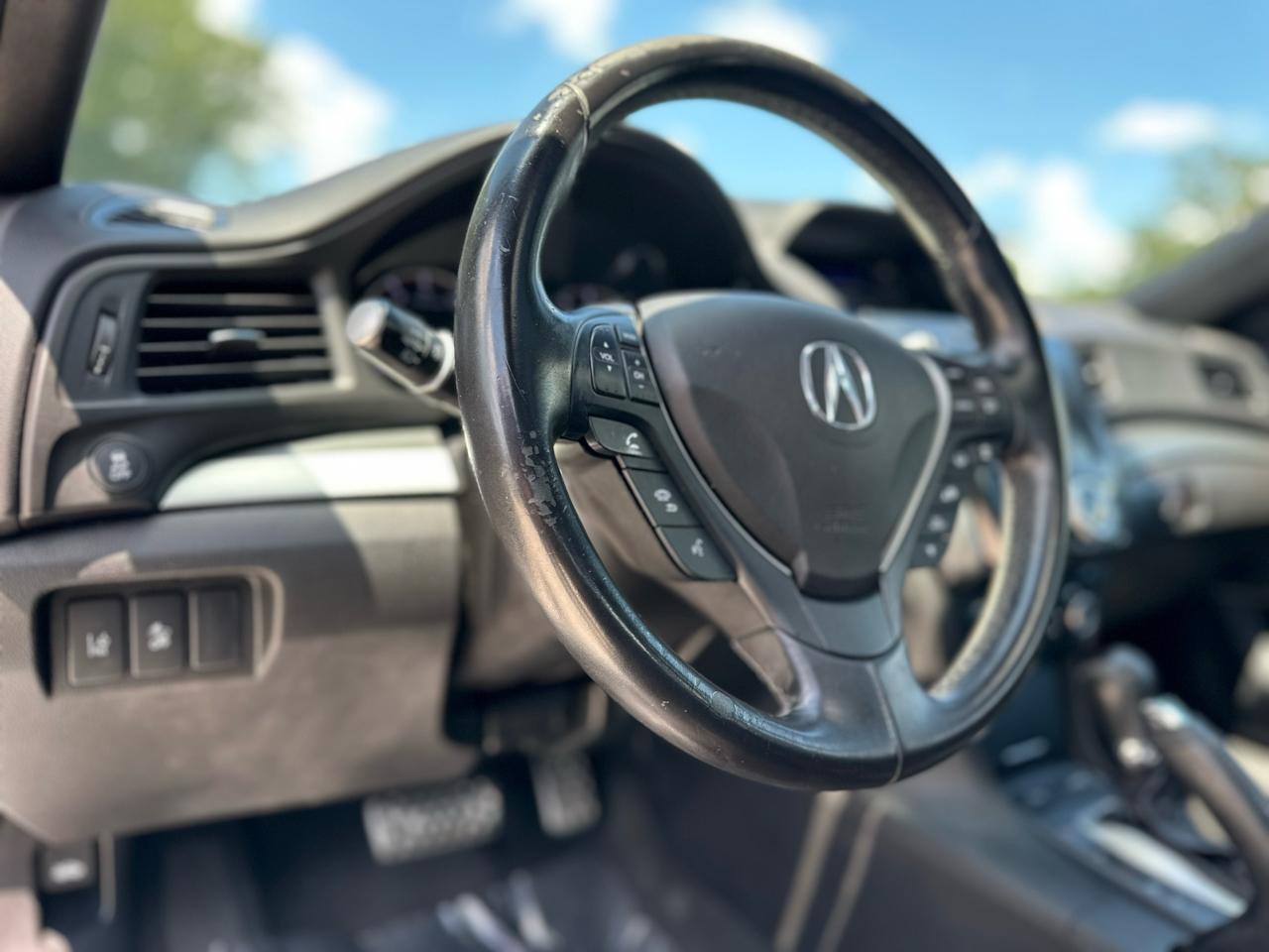 Acura ILX 8-Spd AT w/ Premium & A-SPEC Packages 2017