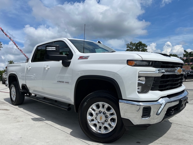 2024 Chevrolet Silverado 2500HD LT Crew Cab 4WD