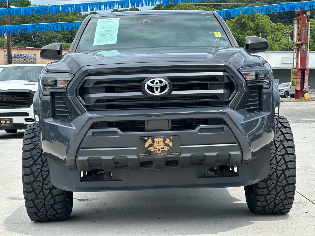 Toyota Tacoma SR Double Cab 4WD 2024