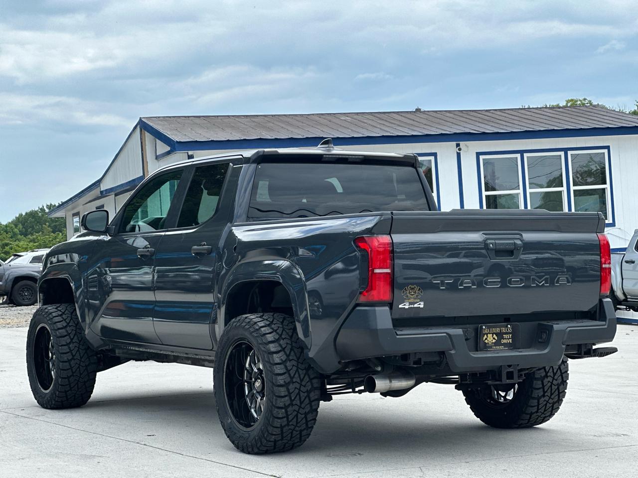 Toyota Tacoma SR Double Cab 4WD 2024