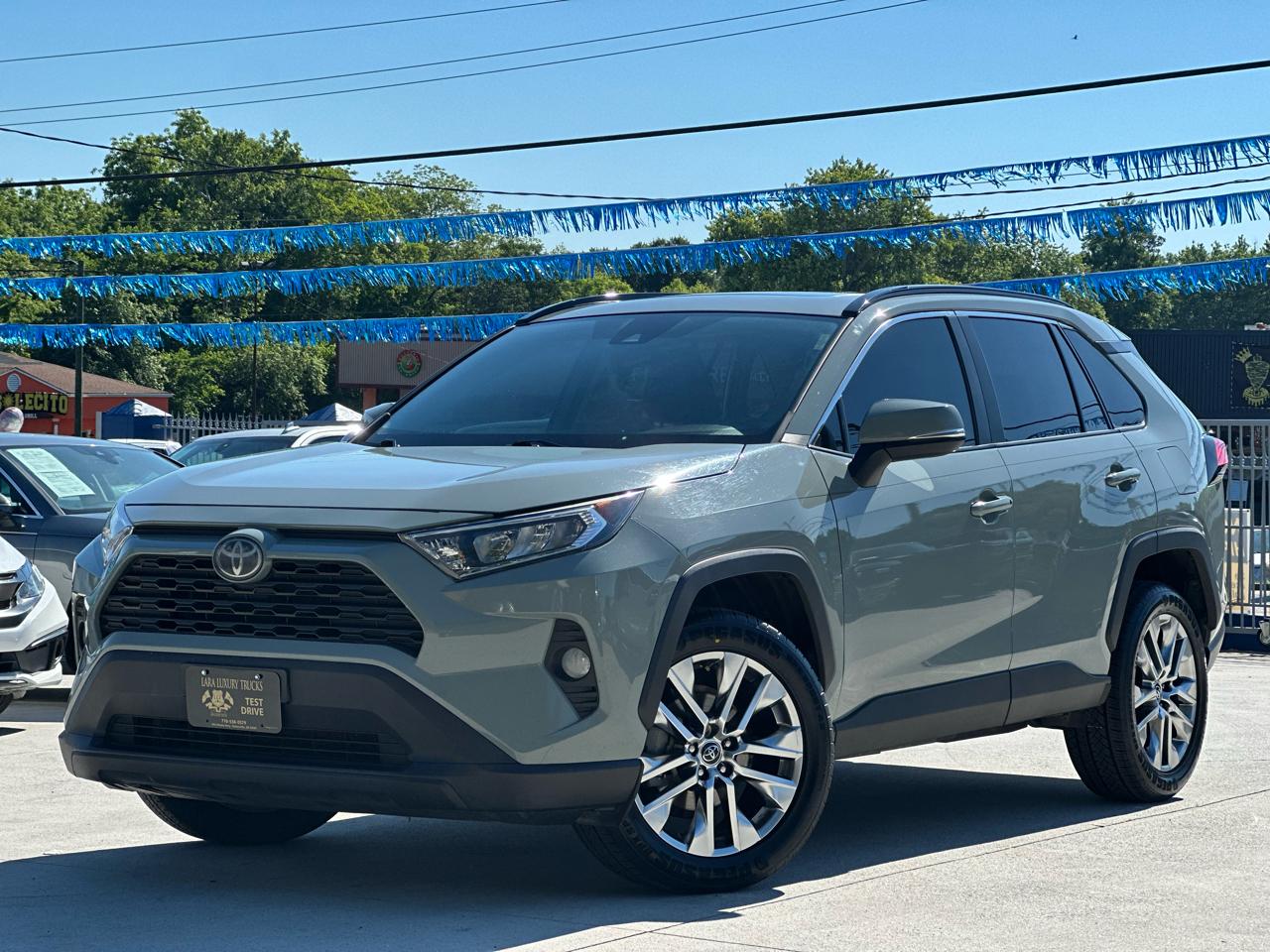 Toyota RAV4 XLE Premium 2020