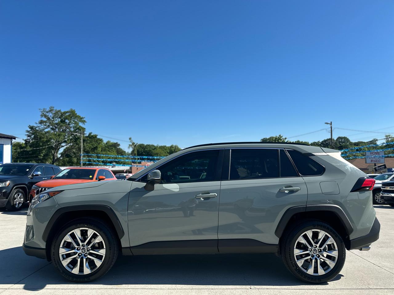 Toyota RAV4 XLE Premium 2020